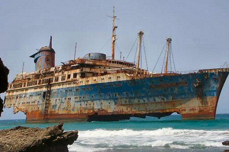 These photos were taken by ship enthusiast Danny Cleavely.